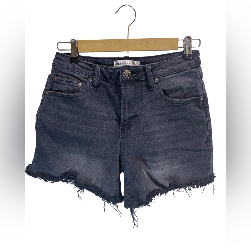 Madden Girl Black Denim Shorts‎ Size 5 Frayed Hem Stretch 4” Inseam Festival